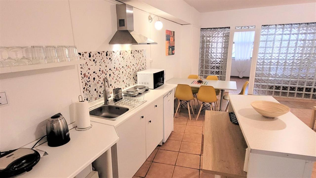 Driopon Apartment Афіни Екстер'єр фото